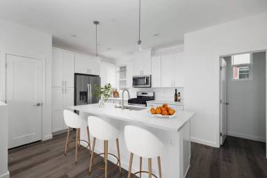 Main picture of 2936 D Ave