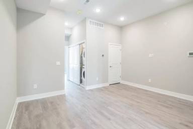 Main picture of 1206 N 24th St