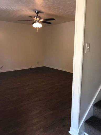 Main picture of 4764 Chariot Dr