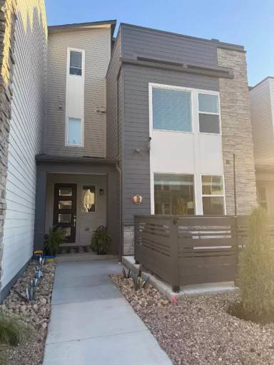Main picture of 2657 W 68th Pl