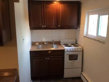 Main picture of 239 Centre St