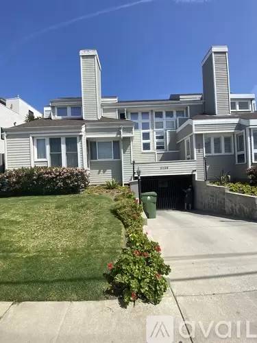 Main picture of 2126 Federal Ave