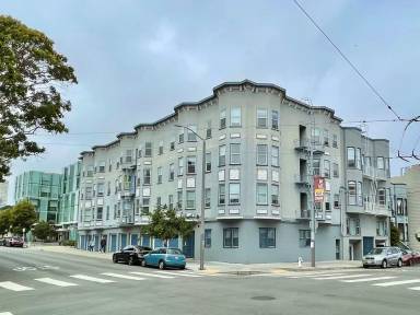 Main picture of 700 Laguna St