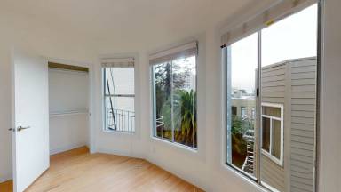 Main picture of 1575 Sacramento St