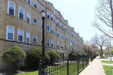 Main picture of 4501-4515 N Malden St
