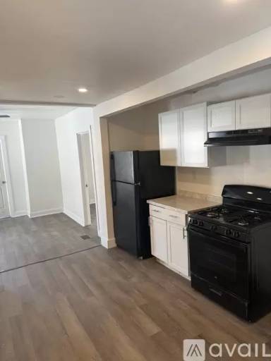 Main picture of 4440 S Salina St