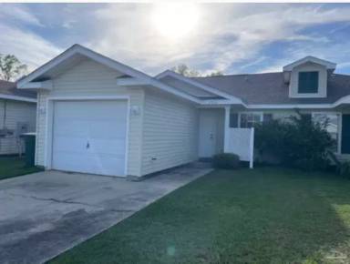 Main picture of 7933 Stonebrook Dr