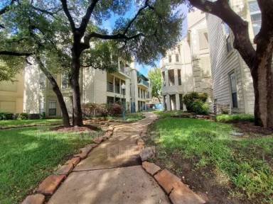 Main picture of 3105 San Jacinto St