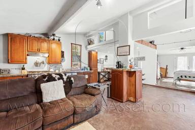 Main picture of 17700 Rodeo Rd