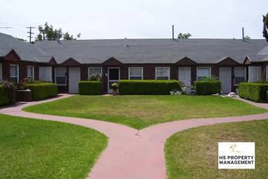 Main picture of 502 Flower St