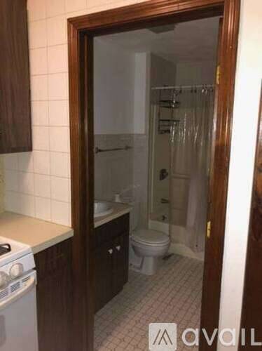 Main picture of 122 Cottage St