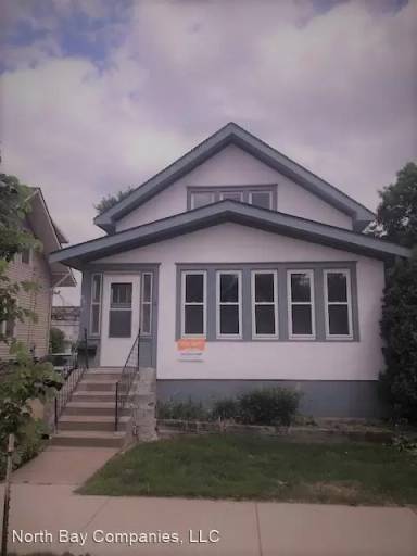 Main picture of 1078 17th Ave SE