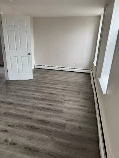Main picture of 87 N Main St