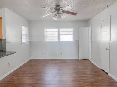 Main picture of 4904 44th St