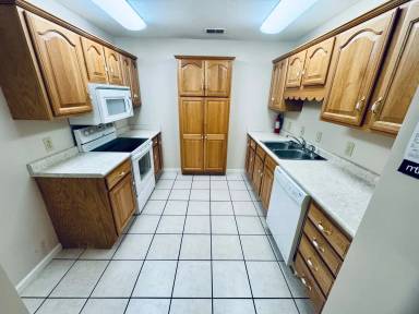 Main picture of 325 Franklin Ter