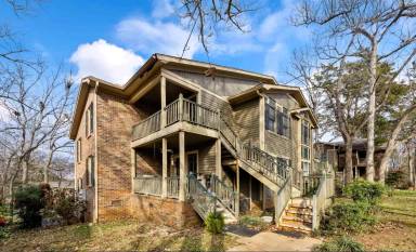 Main picture of 2080 Woodlawn Dr SW