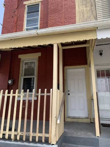 Main picture of 311 S 3rd St