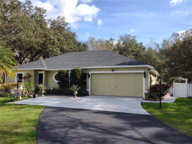 Main picture of 208 Tiffany Ct