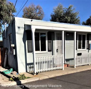 Main picture of 20533 Wisteria St