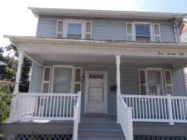Main picture of 378 E Main St