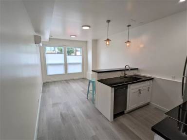 Main picture of 211 Cornwall St