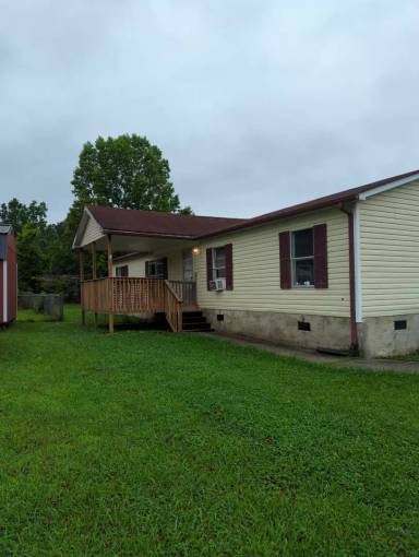 Main picture of 132 Pat Webb Cir