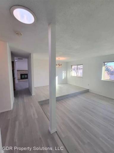 Main picture of 9126 Las Camas Rd NE
