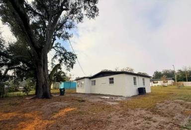 Main picture of 1729 Bush Ave