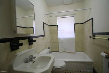 Main picture of 32 Brock St