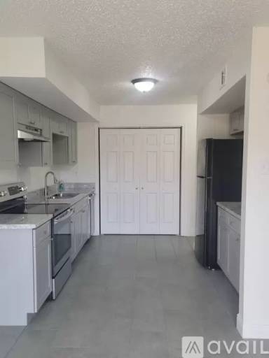 Main picture of 46 Carriage Ln