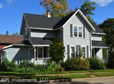 Main picture of 702 N Oneida St