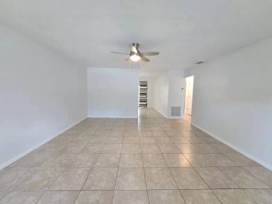 Main picture of 5417 Desoto Pl