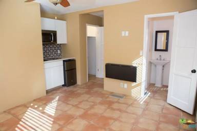 Main picture of 723 E Camino Parocela