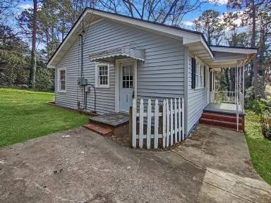 Main picture of 3975 Bernice Ave