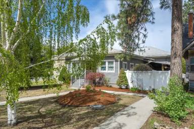 Main picture of 1520 W 10th Ave