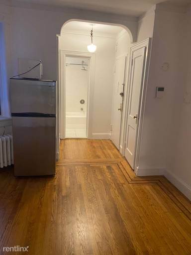 Main picture of 414 E 58th St
