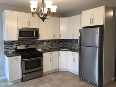 Main picture of 367 Avenue A