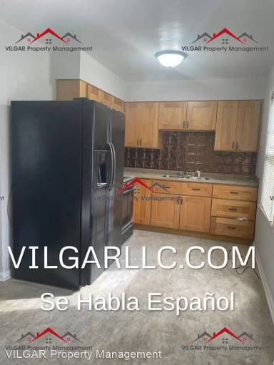 Main picture of 477 W 20th Pl