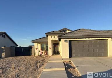 Main picture of 8742 E 40th Ln