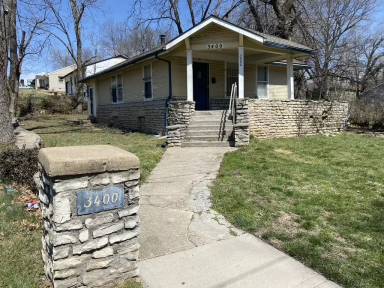 Main picture of 3400 E 69th St