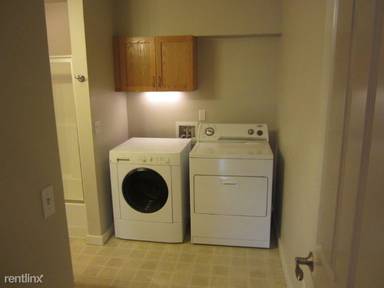Main picture of 7711 Beacon Pl NE