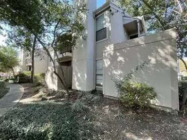 Main picture of Briargreen Condominiums
