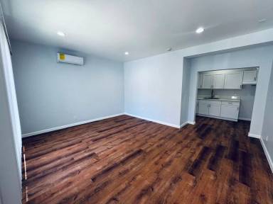 Main picture of 5421 Flemish Ln