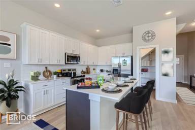 Main picture of 524 Barnwood Ct