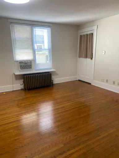 Main picture of 624 S Main St