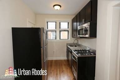 Main picture of 4034 N Ashland Ave