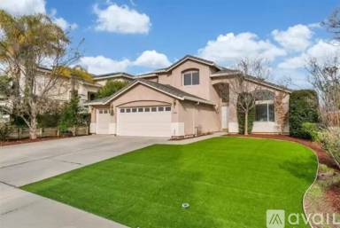 Main picture of 2529 Stanford Way