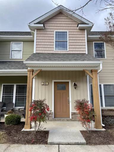 Main picture of 211 Portico St