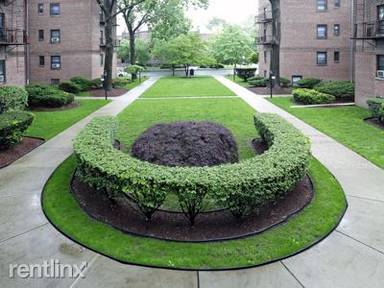 Main picture of 100 Franklin St