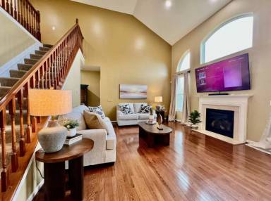 Main picture of 5531 Oakview Ter